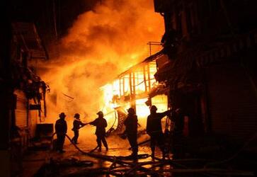 韩国一教堂起火提醒注意安全 韩国一教堂起火提醒注意安全