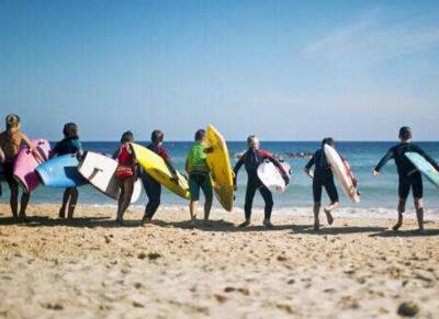 赴菲律宾旅游人数大增 菲方将发落地签证 赴菲律宾旅游人数大增 菲方将发落地签证