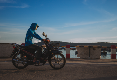 新年假期将至驻柬游客注意预防飞车抢劫 新年假期将至驻柬游客注意预防飞车抢劫