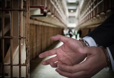 安哥拉警方加强执法打击犯罪 中使馆开展法制宣传 安哥拉警方加强执法打击犯罪 中使馆开展法制宣传