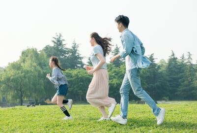 中国游客逛世界,带火了定制导游 中国游客逛世界,带火了定制导游