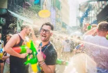 泰国泼水节来啦,中国游客必须了解的5件事 泰国泼水节来啦,中国游客必须了解的5件事