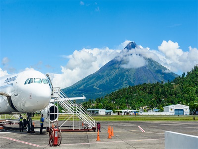 泰国暂时取消落地签政策至9月30日