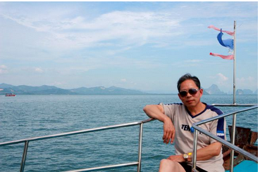 钱教授一家成功去泰国旅游 钱教授一家成功去泰国旅游