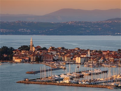 刘女士想去斯洛文尼亚探亲办理签证 刘女士想去斯洛文尼亚探亲办理签证