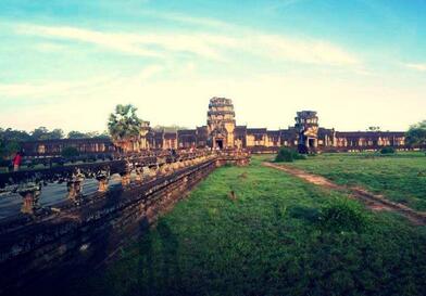 柬埔寨电子签证只能支付美元吗？