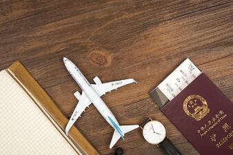 我可以申请法国一年多次往返签证吗? 我可以申请法国一年多次往返签证吗?