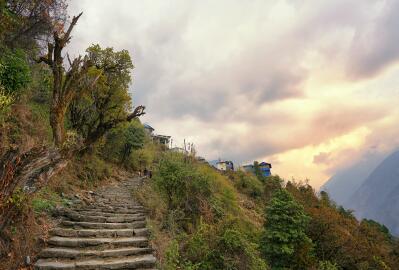 尼泊尔有落地签证吗? 尼泊尔有落地签证吗?