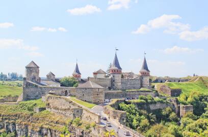 乌克兰商务签证需要提供哪些材料? 乌克兰商务签证需要提供哪些材料?