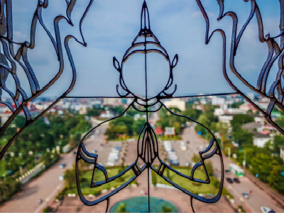 只能自己拿取老挝签证吗? 只能自己拿取老挝签证吗?