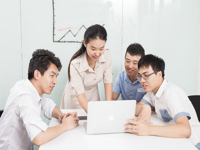 持有越南商务签证可以入境工作吗? 持有越南商务签证可以入境工作吗?