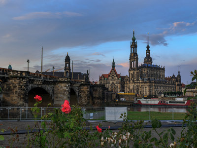 1587698324118209.jpg 德国.jpg