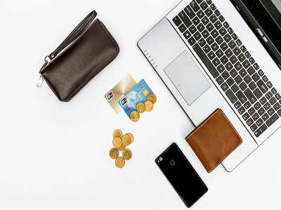 英国签证申请费用可以他人代为支付吗? 英国签证申请费用可以他人代为支付吗?